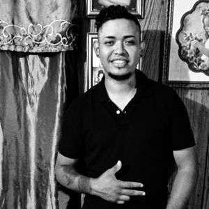 Meet your Posher, Moises